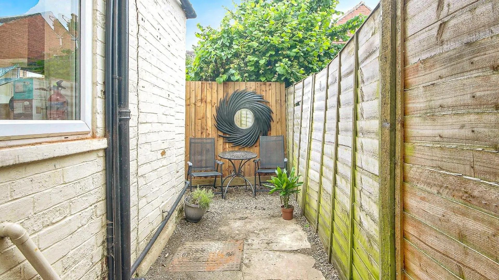 Entire 3 Bed House In Gloucester 0*,  United Kingdom